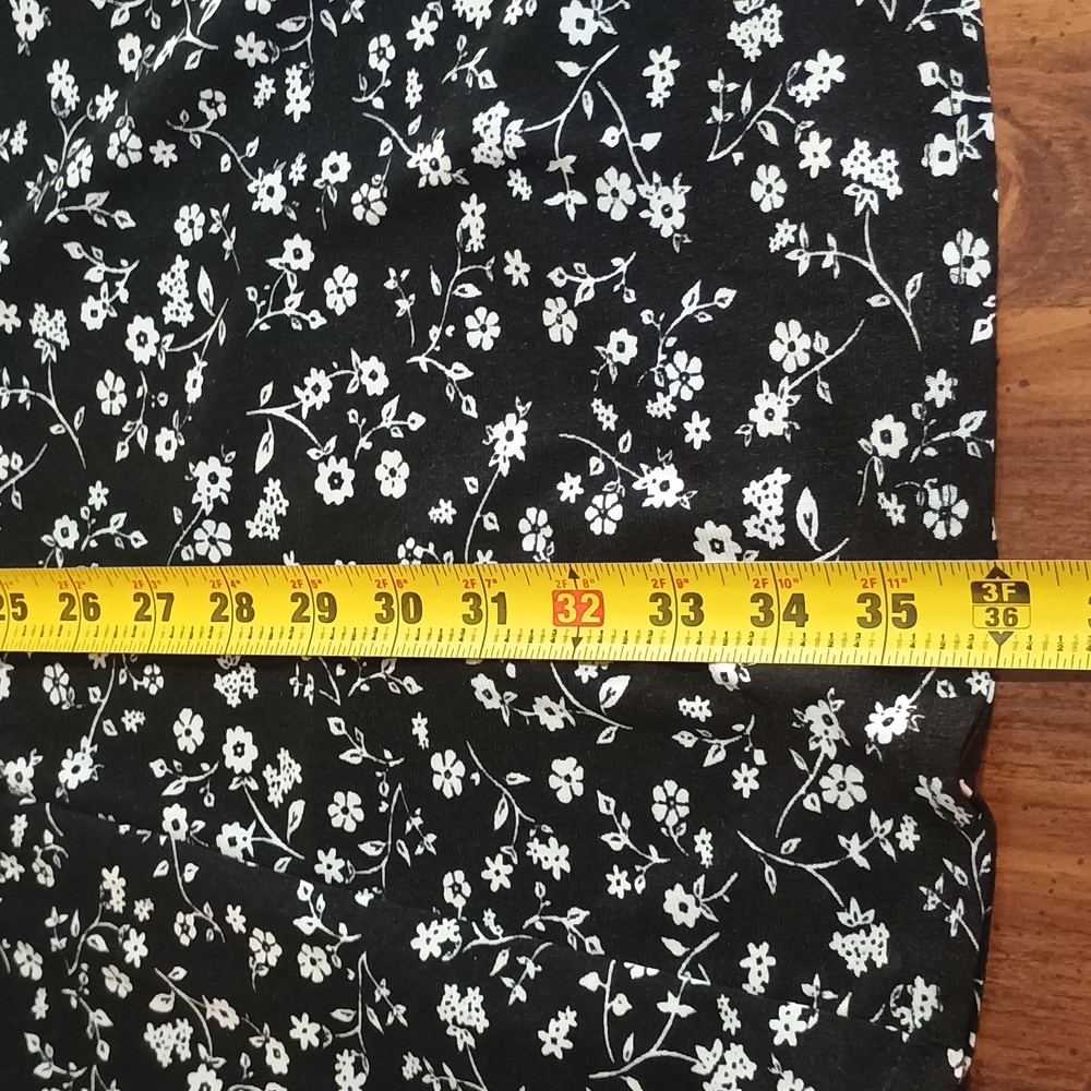 Siren Lily Black and White Floral Midi Dress Size Medium - Picture 7 of 8
